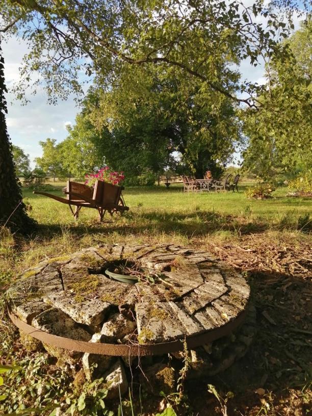 Champagnat Domaine Moulin De Quincenat公寓 外观 照片